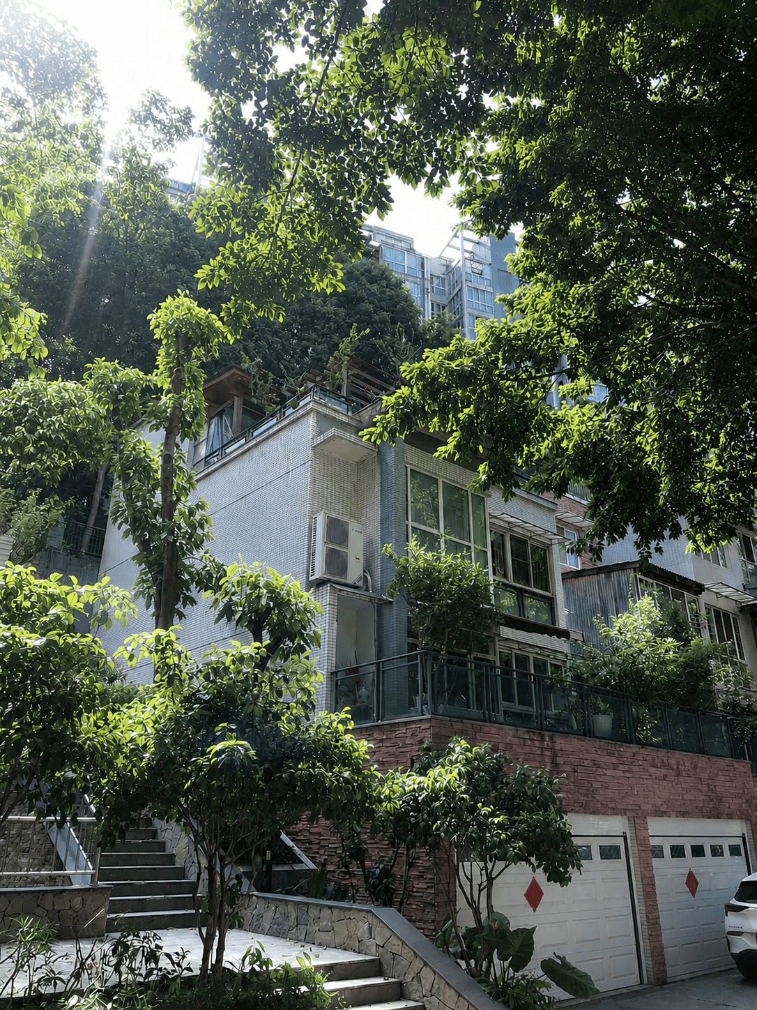 广元岛居岁月从容升级：小小岛老别墅加装蒂升悦行款电梯
